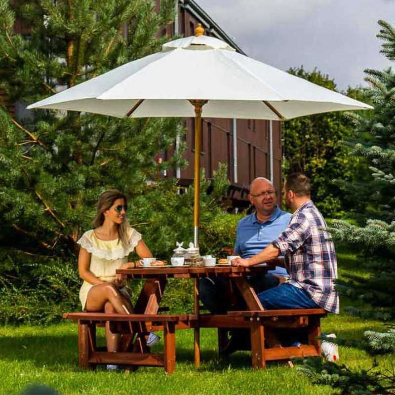 White 2.5m wood pulley parasol in pub garden setting