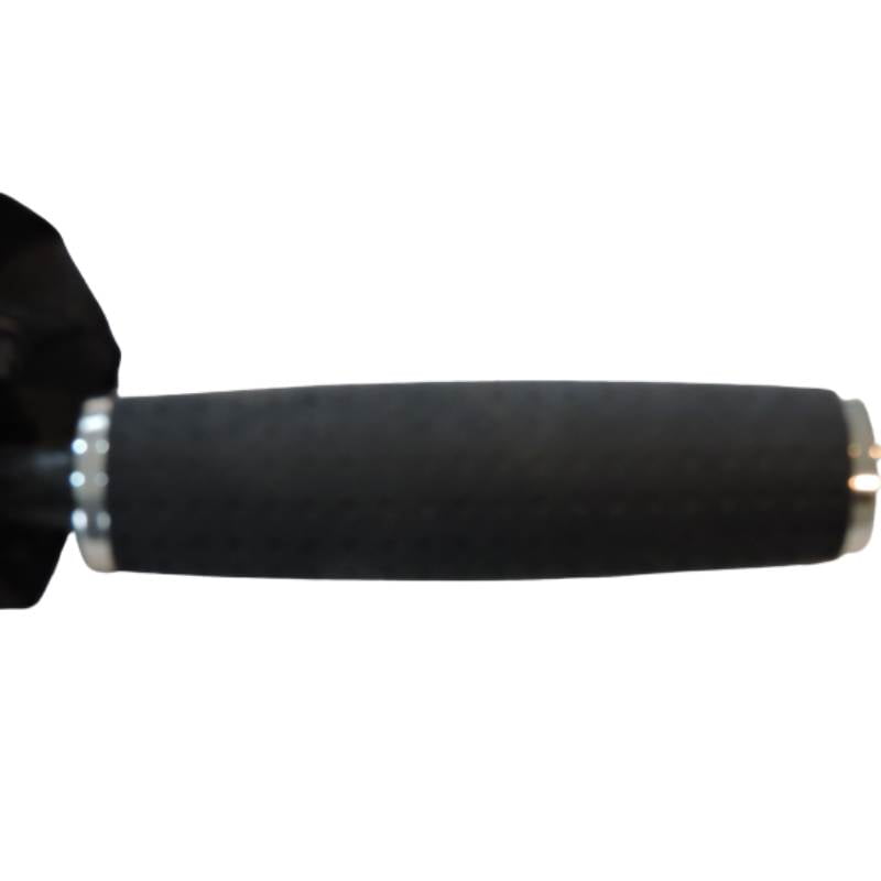 VOGUE black golf umbrella handle close-up